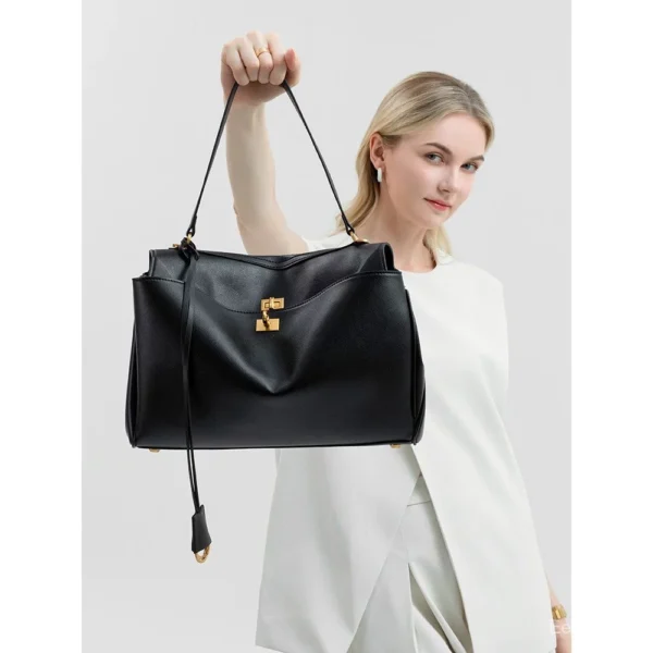sg-11134201-825aw-mr7jbv89zwg5af.webp Rodeo PU Leather Tote Bag